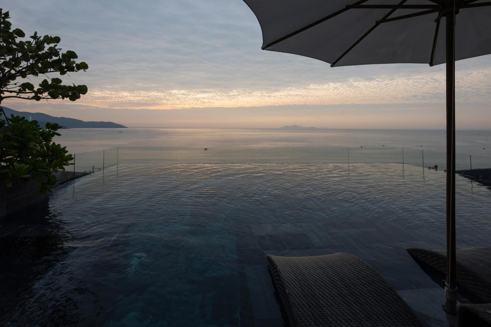 Leaf Beachfront Hotel 다낭 외부 사진