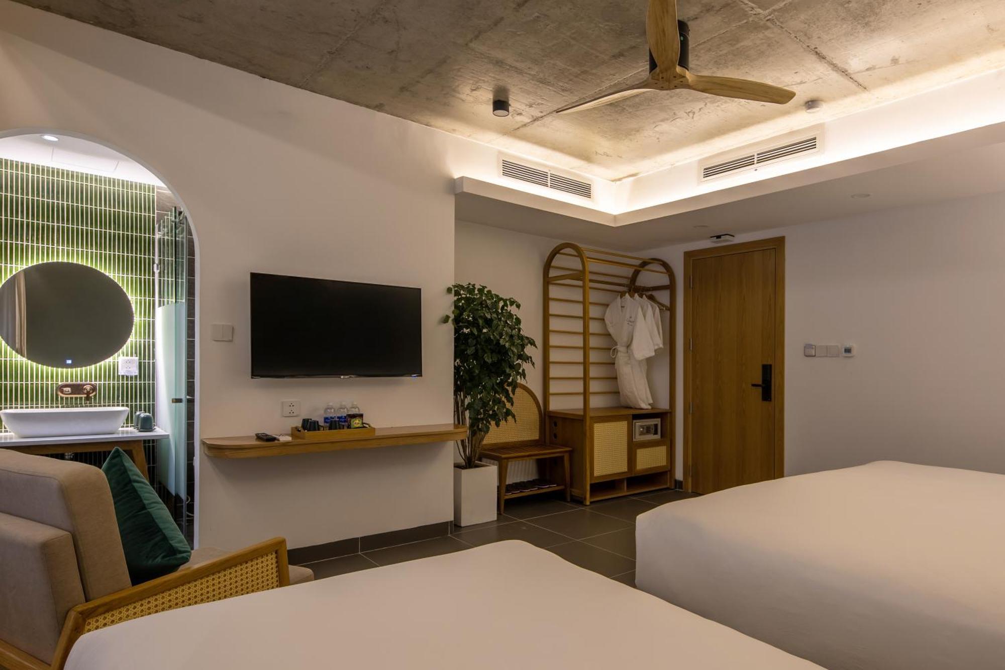 Leaf Beachfront Hotel 다낭 외부 사진